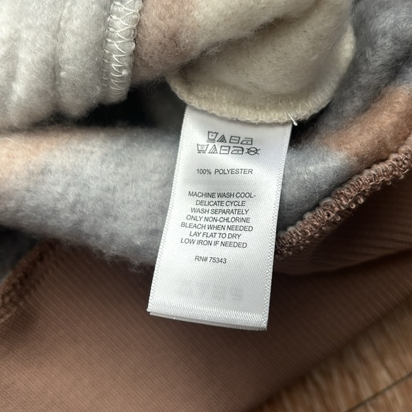 New! Aspen plaid teddy/sherpa fleece bomber jacket, cream/gray/tan, size small - Picture 4 of 7